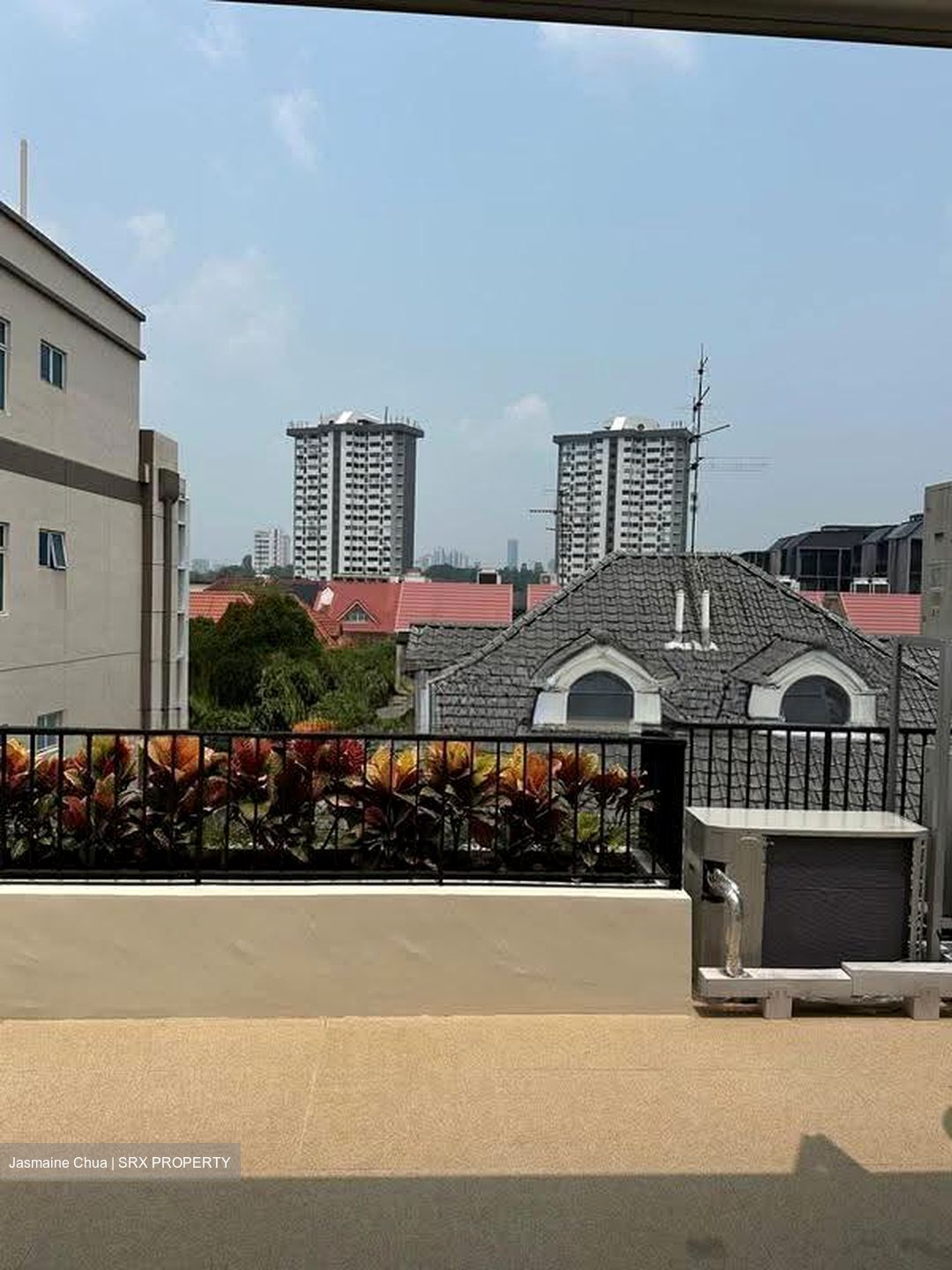Coronation Road (D10), Semi-Detached #619726581